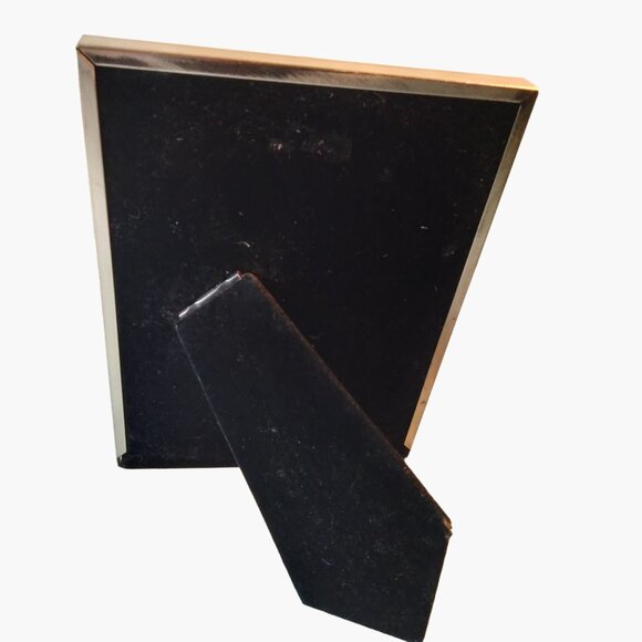 Decorative Silver Tone Picture Frame  Leaf Design Free Standing Desktop 3 x 5 - Picture 4 of 5